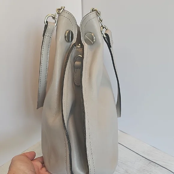 EUC Patricia Nash Lindsey Large Slouchy Satchel/Crossbody Stone - Picture 5 of 12